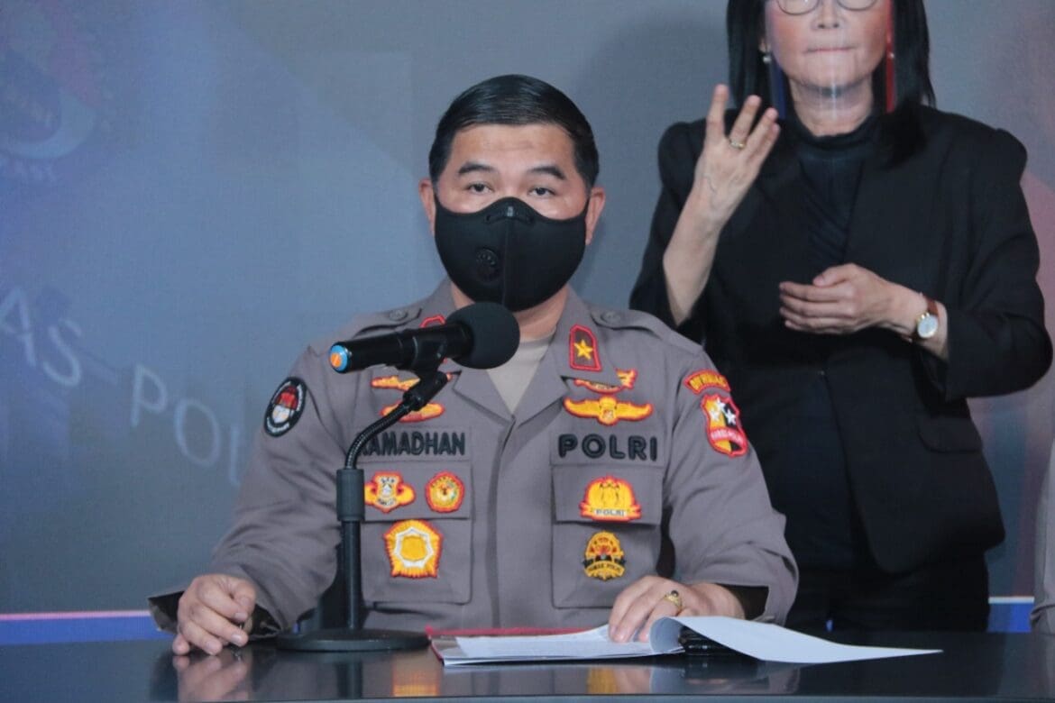 Polri Akan Pamerkan Seragam Baru Satpam