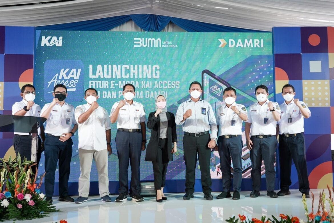 Sinergi KAI dan DAMRI untuk Permudah Masyarakat Bertransportasi