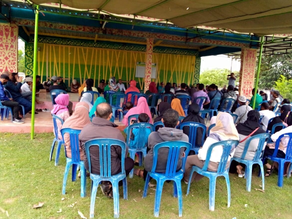 Ratusan Masyarakat Seram Deklarasi Mendukung Firli Bahuri