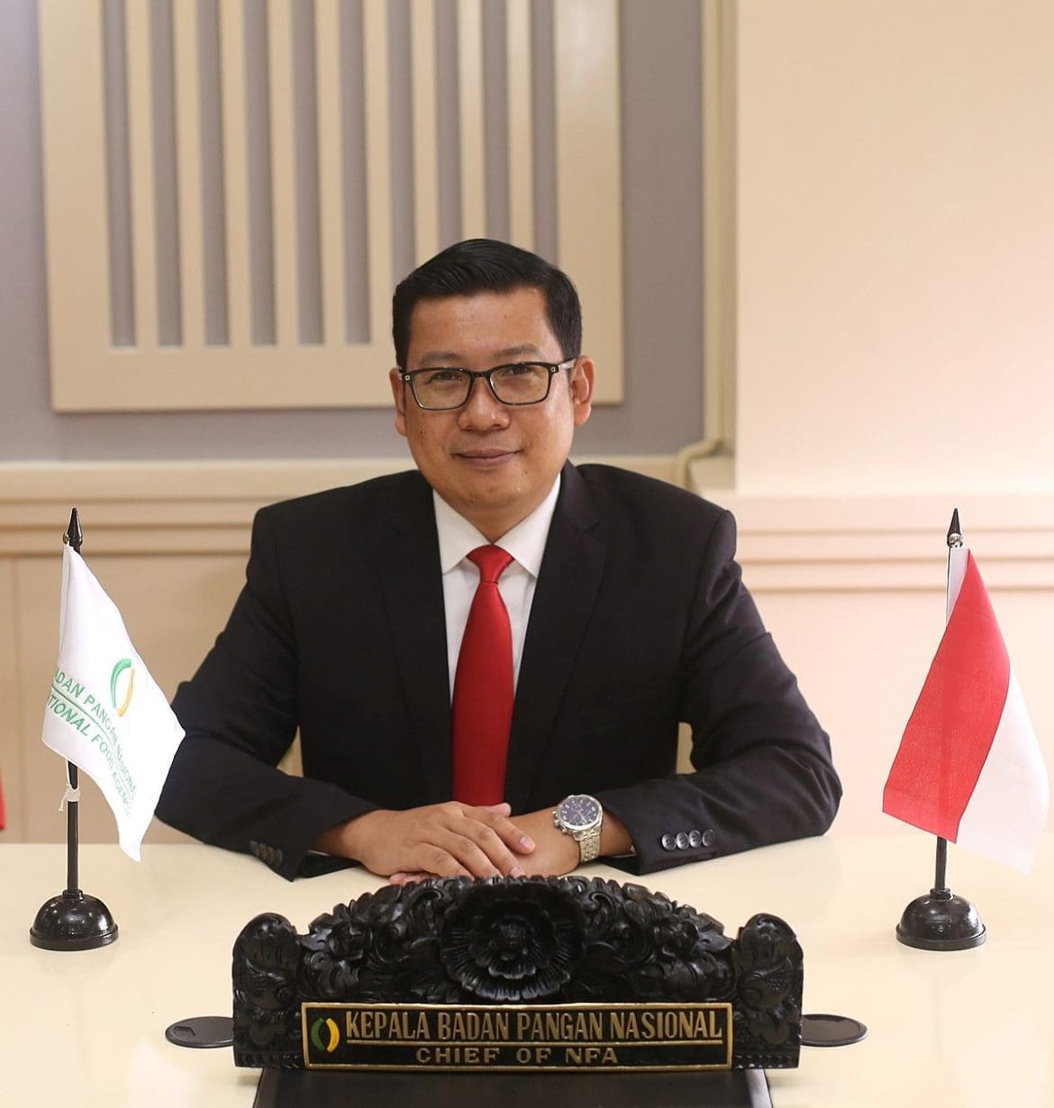 Pemerintah akan menyalurkan bantuan sosial (bansos) beras sebesar 10 kilogram per masing-masing keluarga penerima manfaat (KPM).