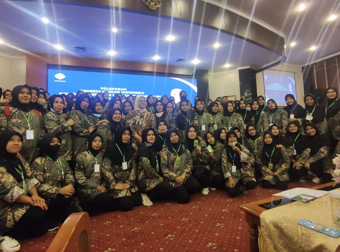 Apjati Berangkatkan 31 Pekerja Migran Indonesia ke Saudi