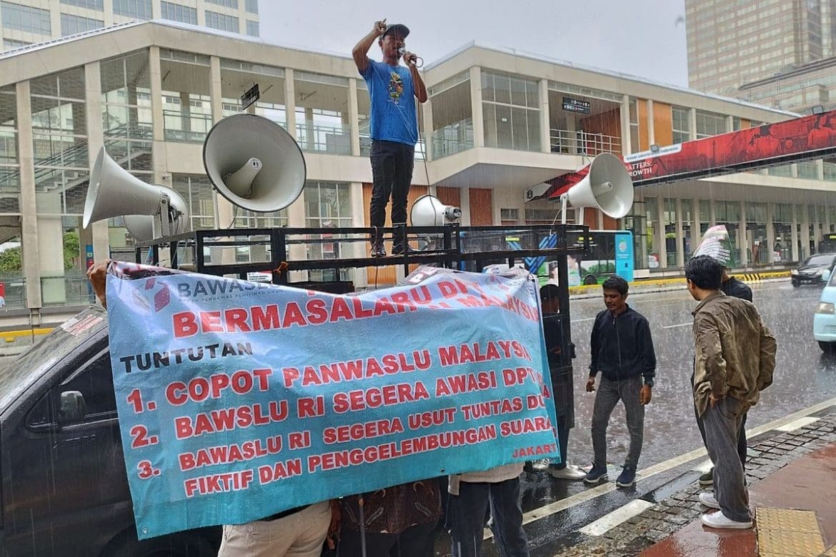 Aliansi Mahasiswa Tuntut Pengusutan Sulitnya WNI di Malaysia Masuk DPT Pemilu 2024