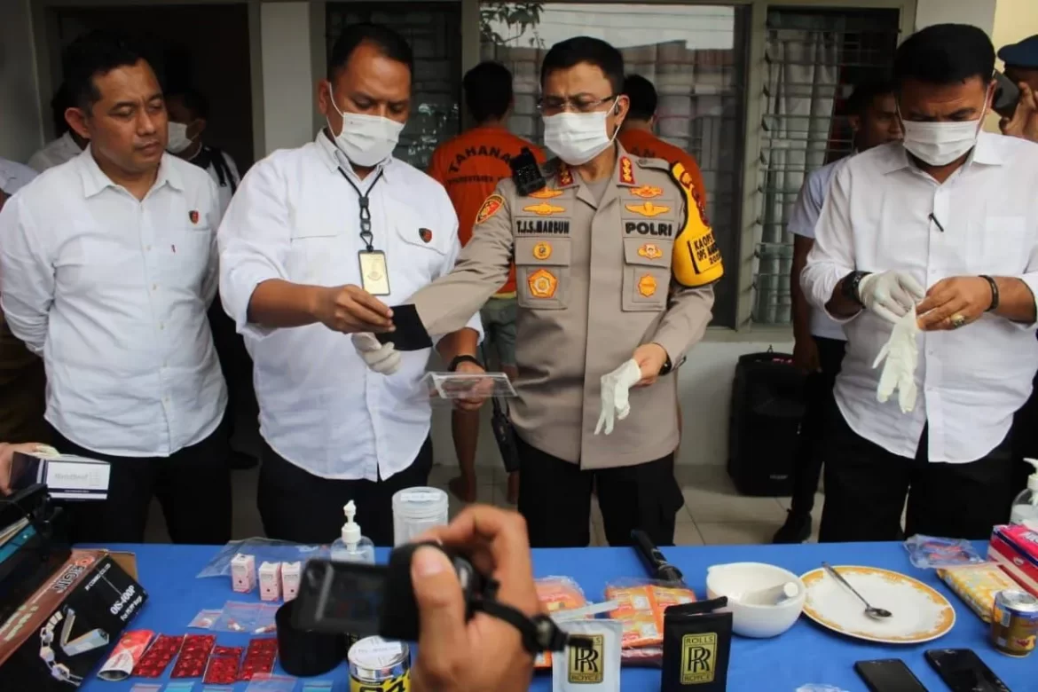 Polrestabes Medan Ungkap Industri Rumahan Narkoba Jenis "Happy Water"