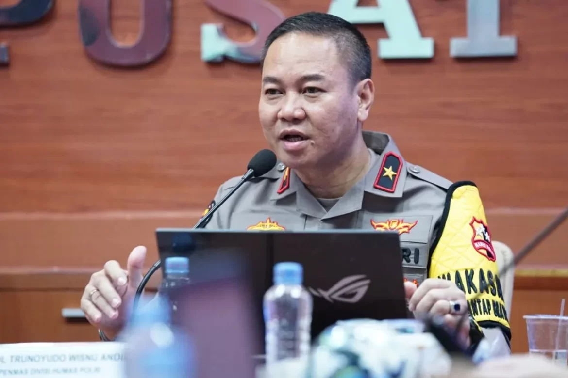 Penyidik Minta keterangan Ahli Terkait Laporan Terhadap Roy Suryo