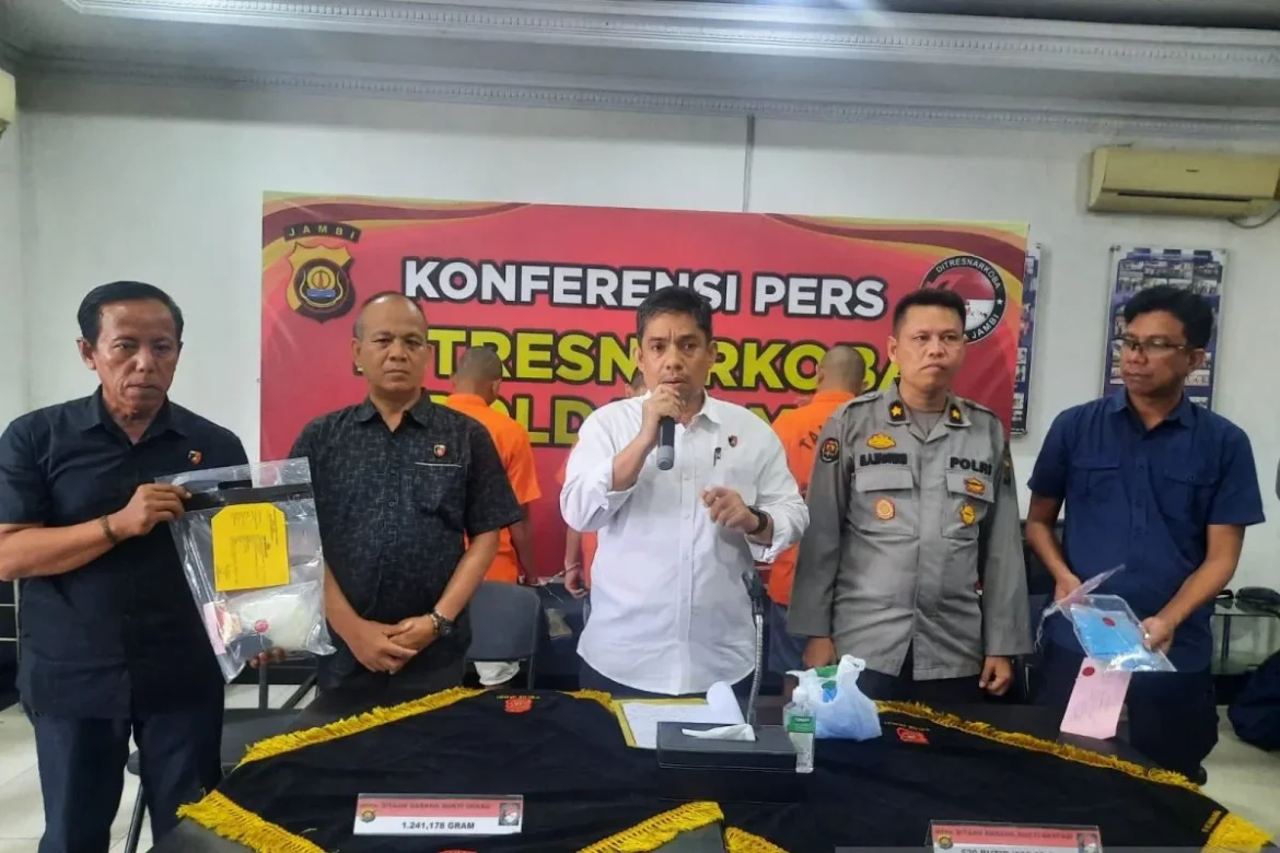 Polda Jambi Sita 1,2 kilogram Sabu Dengan Senilai Rp1,6 miliar