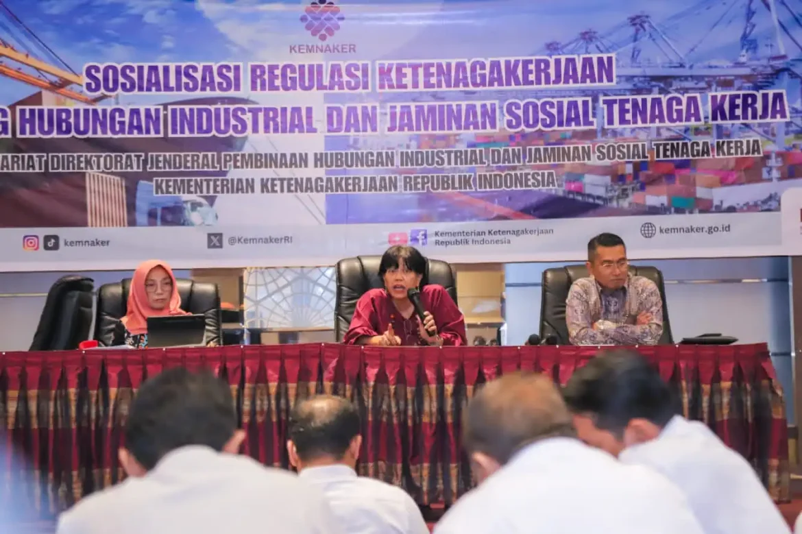 Kemnaker : Tingkatan Pelindungan Tenaga Kerja Bongkar Muat di Pelabuhan