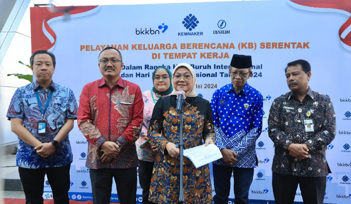 Menaker Tekankan Pentingnya Kesehatan Reproduksi di Tempat Kerja