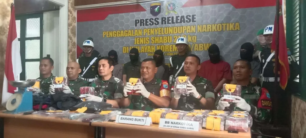 Satgas Pamtas RI-Malaysia Gagalkan Penyelundupan Sabu 21,2 Kilogram