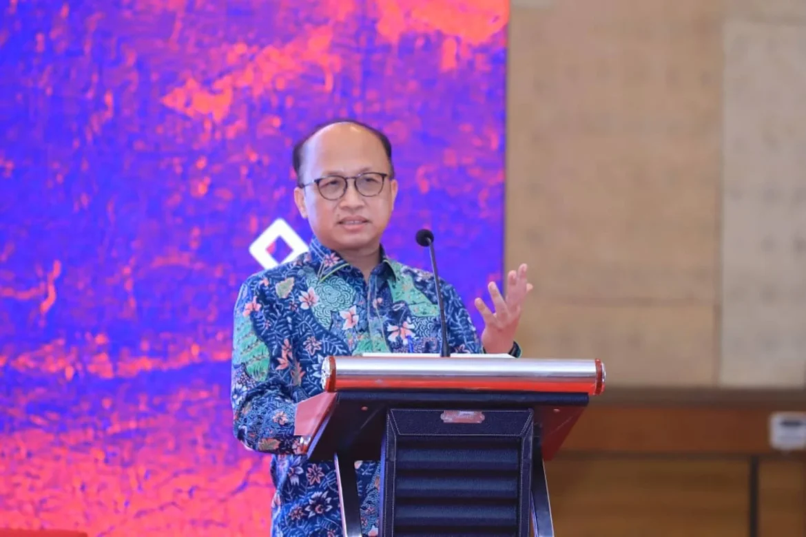 Anwar Sanusi Kemukakan Regulasi dalam Membangun Sistem Informasi Pasar Kerja