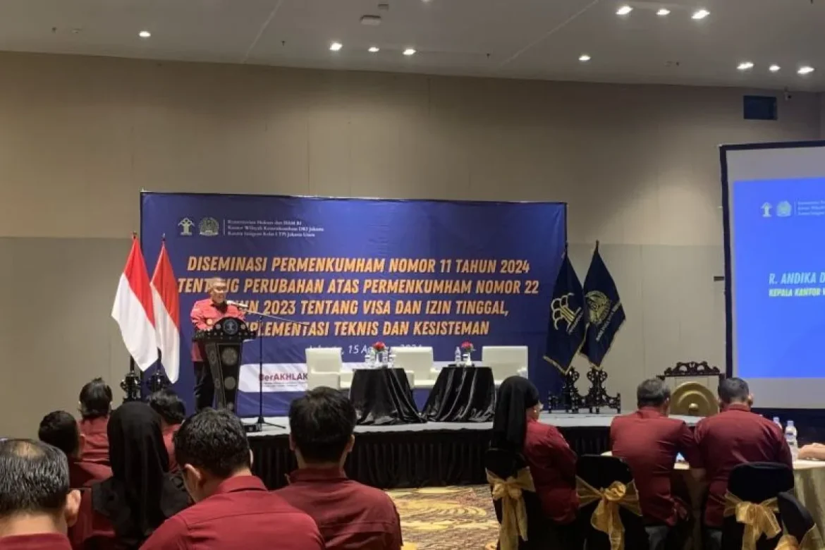 Perusahaan yang punya pekerja WNA untuk patuhi regulasi baru imigrasi