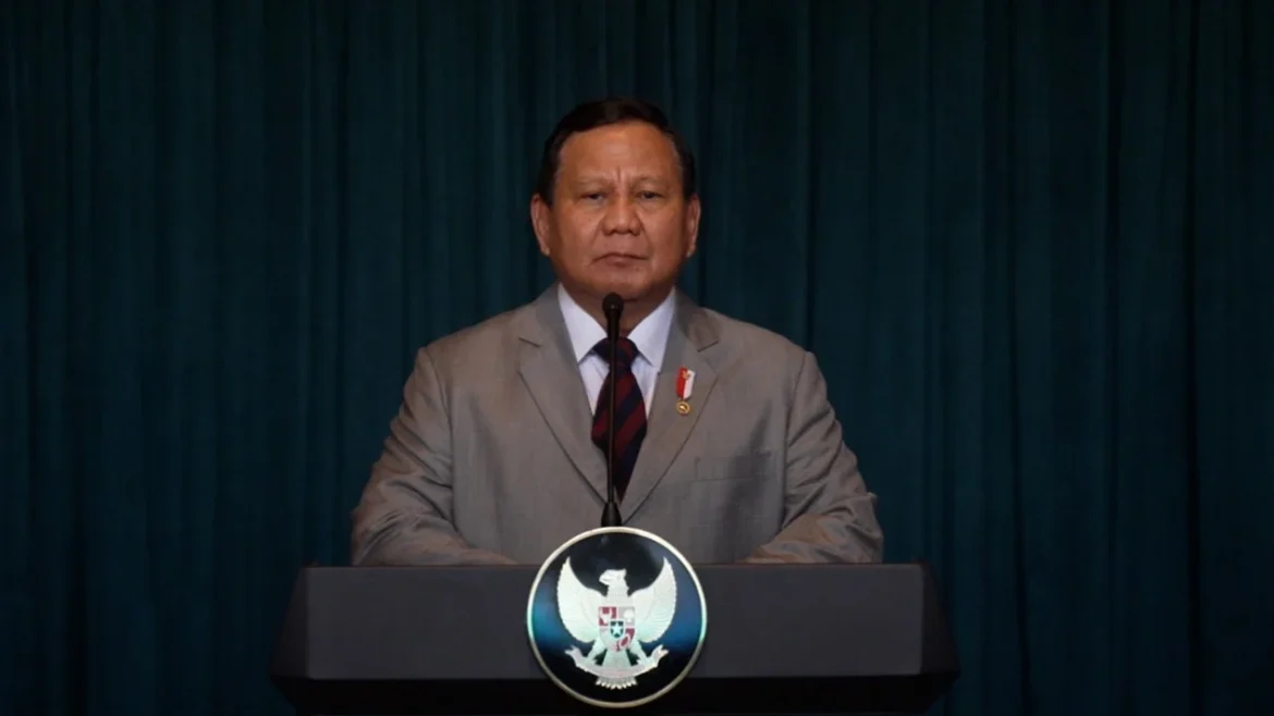 Prabowo Teken Aturan pekerja kena PHK dapat 60 persen gaji selama 6 bulan