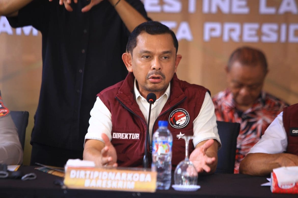 Bareskrim Bongkar Lab Tembakau Sintetis di Sentul