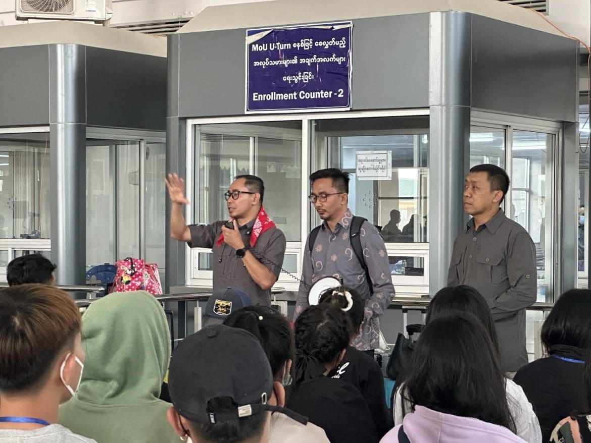 Kemlu Pulangkan 400 WNI Korban Eksploitasi Penipuan Daring di Myanmar