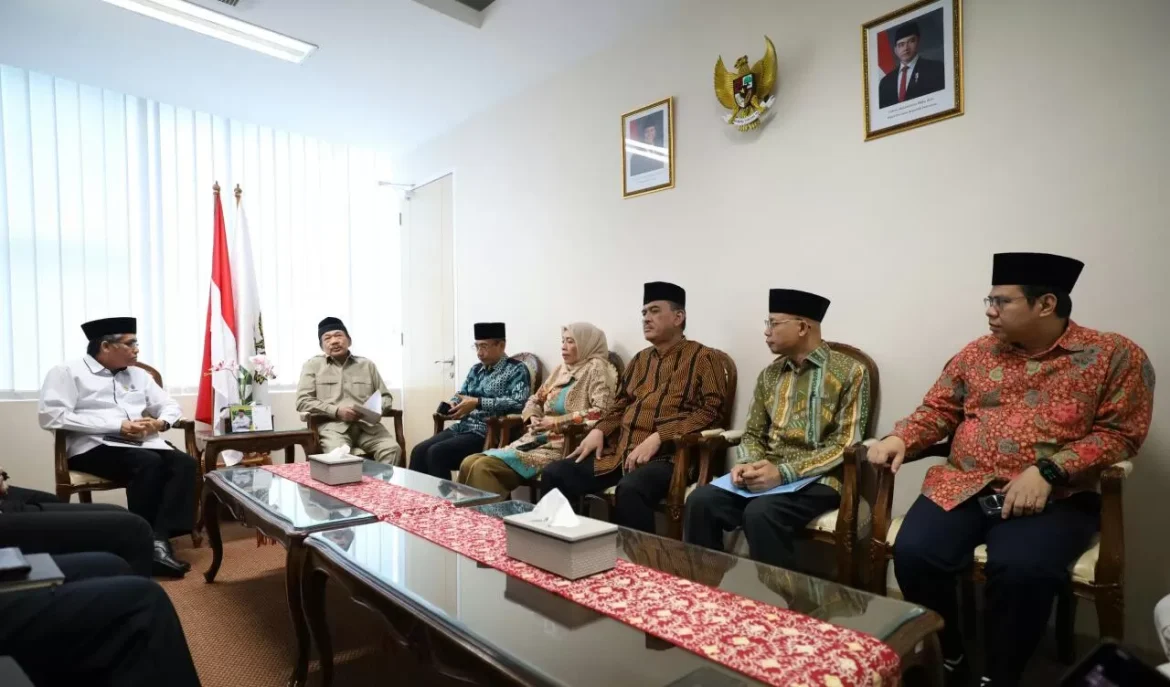 Baznas-Kemnaker Angkat Kesejahteraan Mustahik Lewat Ketenagakerjaan