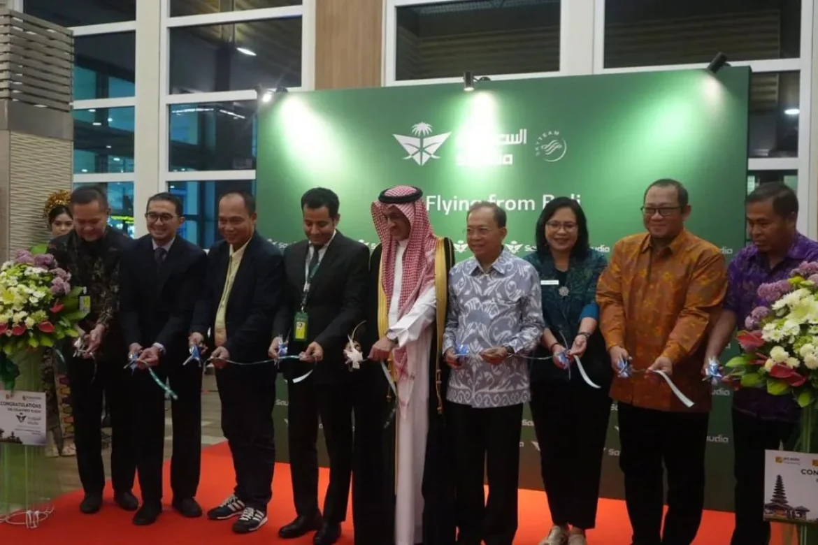 Gubernur Sambut Langsung Maskapai Baru Penghubung Bali-Arab