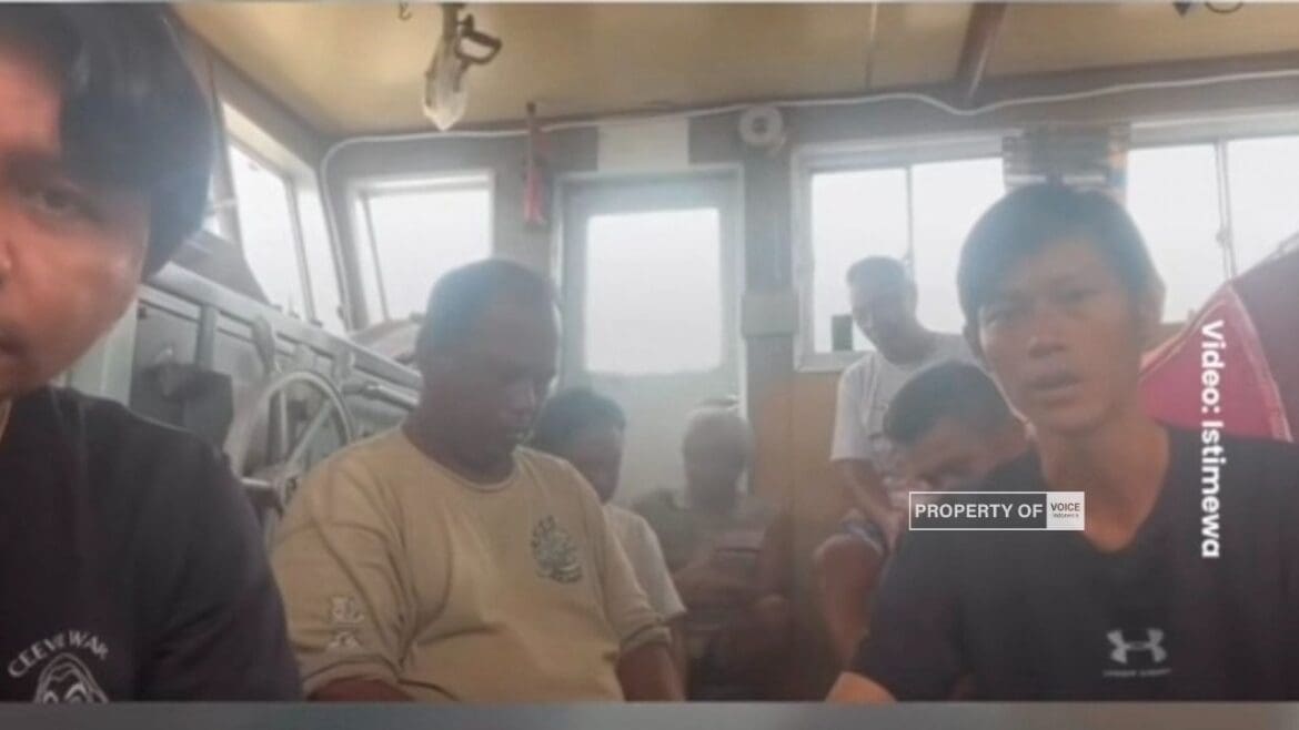 Foto : Kru MT SHI XING Asal Indonesia Terdampar di Laut Vietnam Sejak 1 Juli (dok.VOICEIndonesia.co/ist)