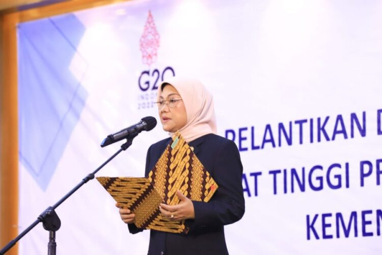 Menaker Lantik Puluhan Pejabat di Lingkungan Kemnaker Menaker Lantik Puluhan Pejabat di Lingkungan Kemnaker