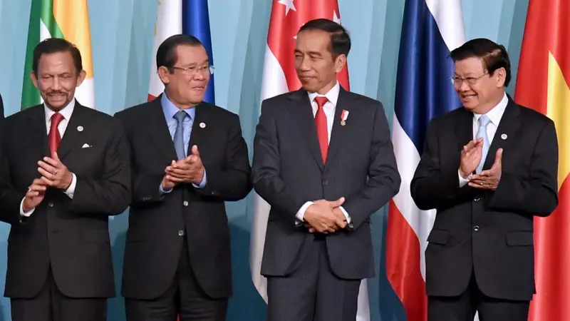 Presiden Joko Widodo Hadiri KTT AZEC di Tokyo Presiden Joko Widodo Hadiri KTT AZEC di Tokyo
