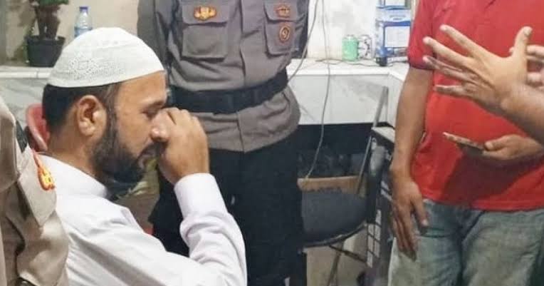 Minta Sumbangan, Polisi Amankan WNA Asal Pakistan Minta Sumbangan, Polisi Amankan WNA Asal Pakistan