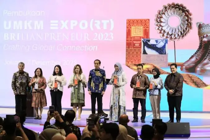 Jokowi Minta Pembiayaan UMKM Dipermudah Jokowi Minta Pembiayaan UMKM Dipermudah
