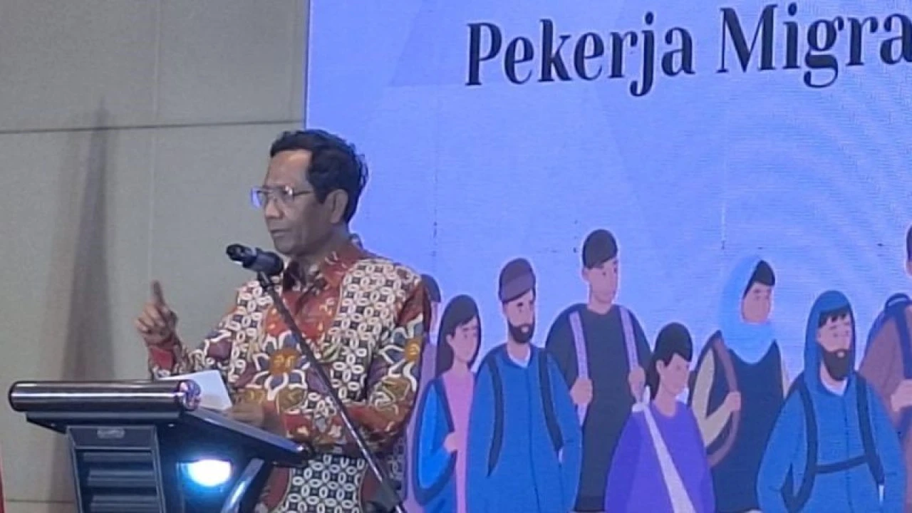 Mahfud MD Ingatkan Jangan Halangi Hak Pilih PMI Mahfud MD Ingatkan Jangan Halangi Hak Pilih PMI
