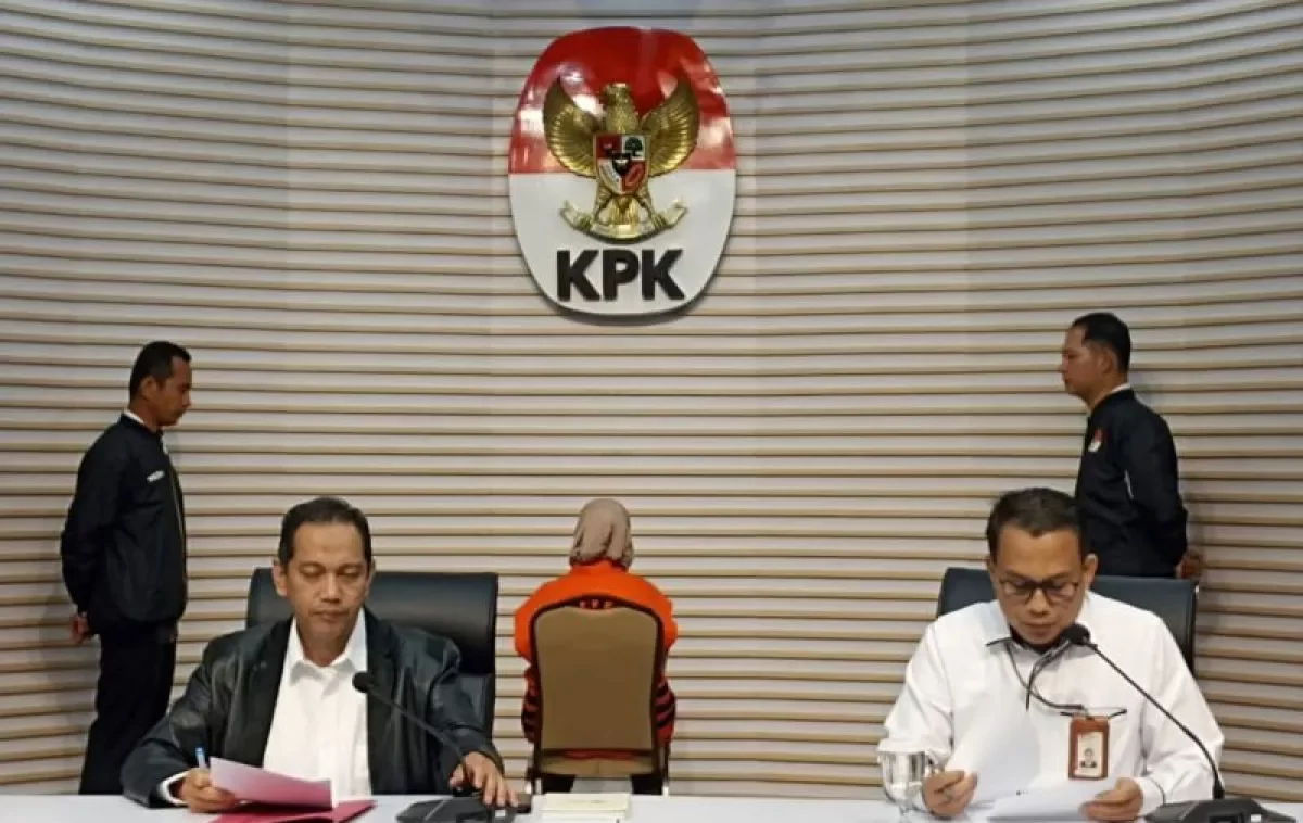KPK Tetapkan Kasubag BPPD Sidoarjo Tersangka korupsi Insentif Pegawai KPK Tetapkan Kasubag BPPD Sidoarjo Tersangka korupsi Insentif Pegawai