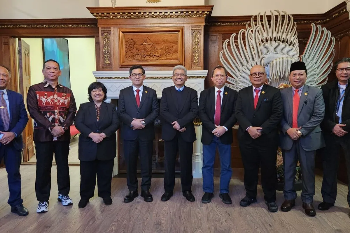 Kompolnas Pastikan Pengamanan Pemilu 2024 Bagi WNI di Belanda Kompolnas Pastikan Pengamanan Pemilu 2024 Bagi WNI di Belanda