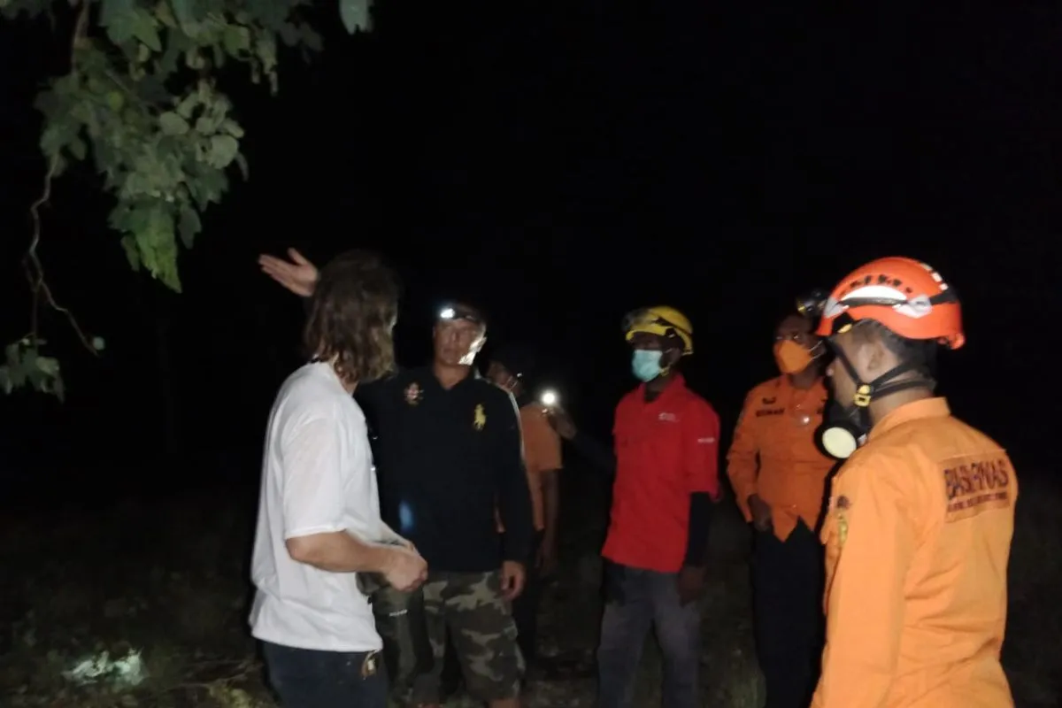 Dua WNA Ditemukan Berkemah di Zona Merah Erupsi Lewotobi Dua WNA Ditemukan Berkemah di Zona Merah Erupsi Lewotobi