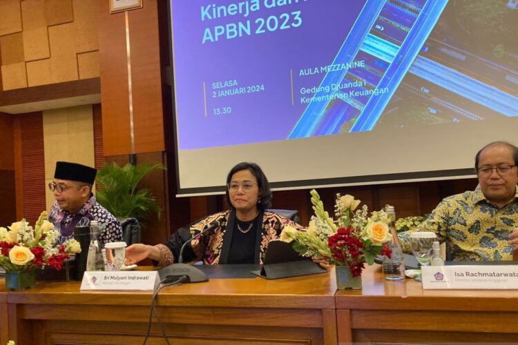 Sri Mulyani Sebut Kenaikan Gaji ASN Dibayar Mulai Januari Sri Mulyani Sebut Kenaikan Gaji ASN Dibayar Mulai Januari