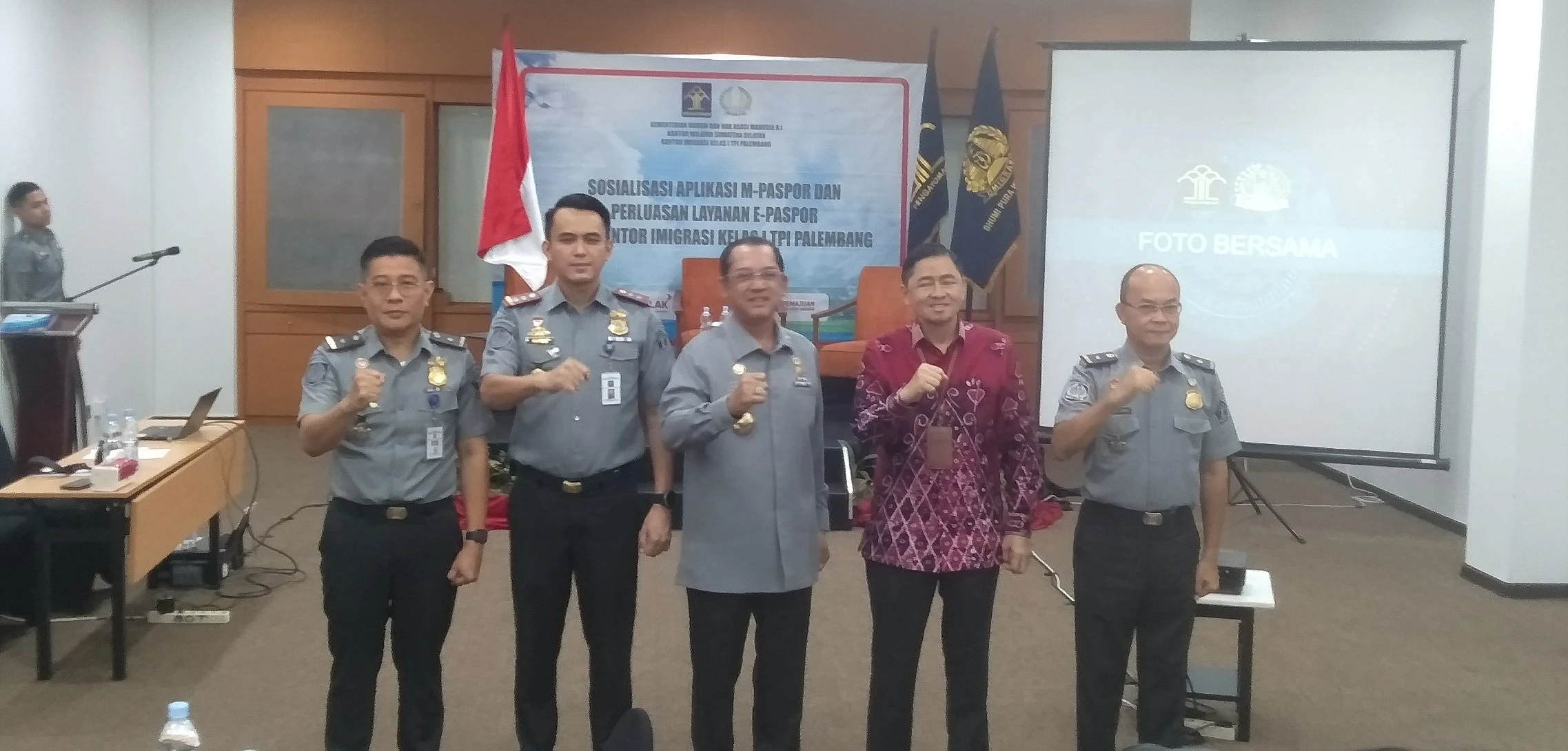 Imigrasi Palembang Perluas Layanan M-Paspor dan E-paspor Imigrasi Palembang Perluas Layanan M-Paspor dan E-paspor