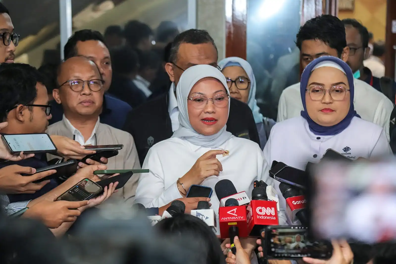 Menaker Apresiasi Penyedia Layanan Aplikasi Berikan Insentif Menaker Apresiasi Penyedia Layanan Aplikasi Berikan Insentif
