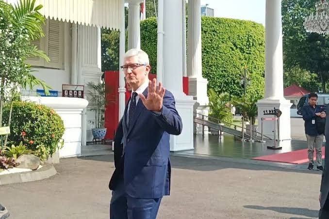 Apple Pertimbangkan Pembangunan Produksi di Indonesia Apple Pertimbangkan Pembangunan Produksi di Indonesia