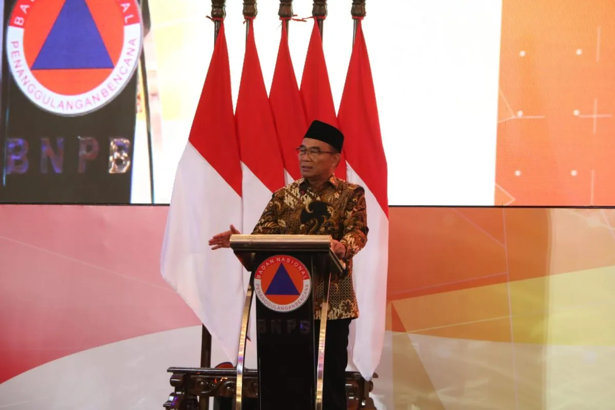 Menko PMK Minta Pemda Kenali Tipologi Kebencanaan Masing-Masing Daerah Menko PMK Minta Pemda Kenali Tipologi Kebencanaan Masing-Masing Daerah