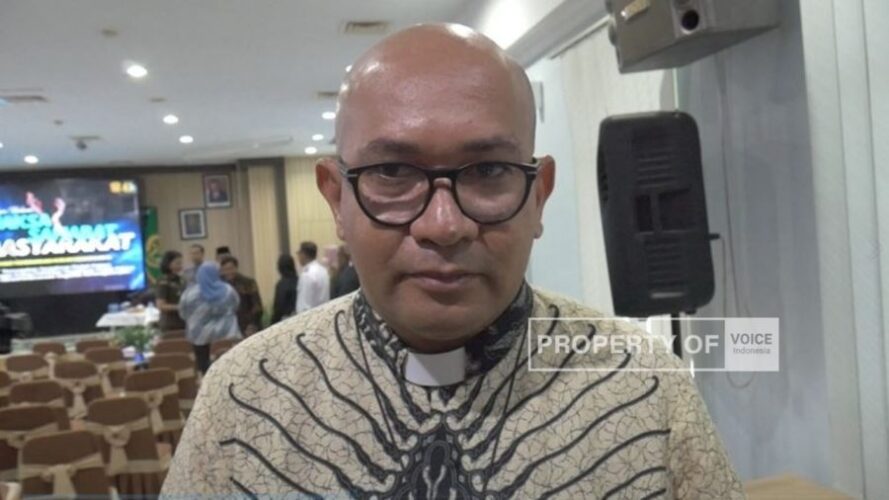 Aktivis HAM Batam Sentil Oknum Polisi Ngopi Bareng Terduga Pelaku TPPO Aktivis HAM Batam Sentil Oknum Polisi Ngopi Bareng Terduga Pelaku TPPO