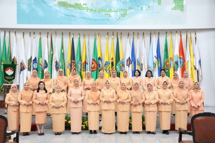 DWP Kemendagri Diharapkan Jadi Pelindung Keluarga ASN DWP Kemendagri Diharapkan Jadi Pelindung Keluarga ASN