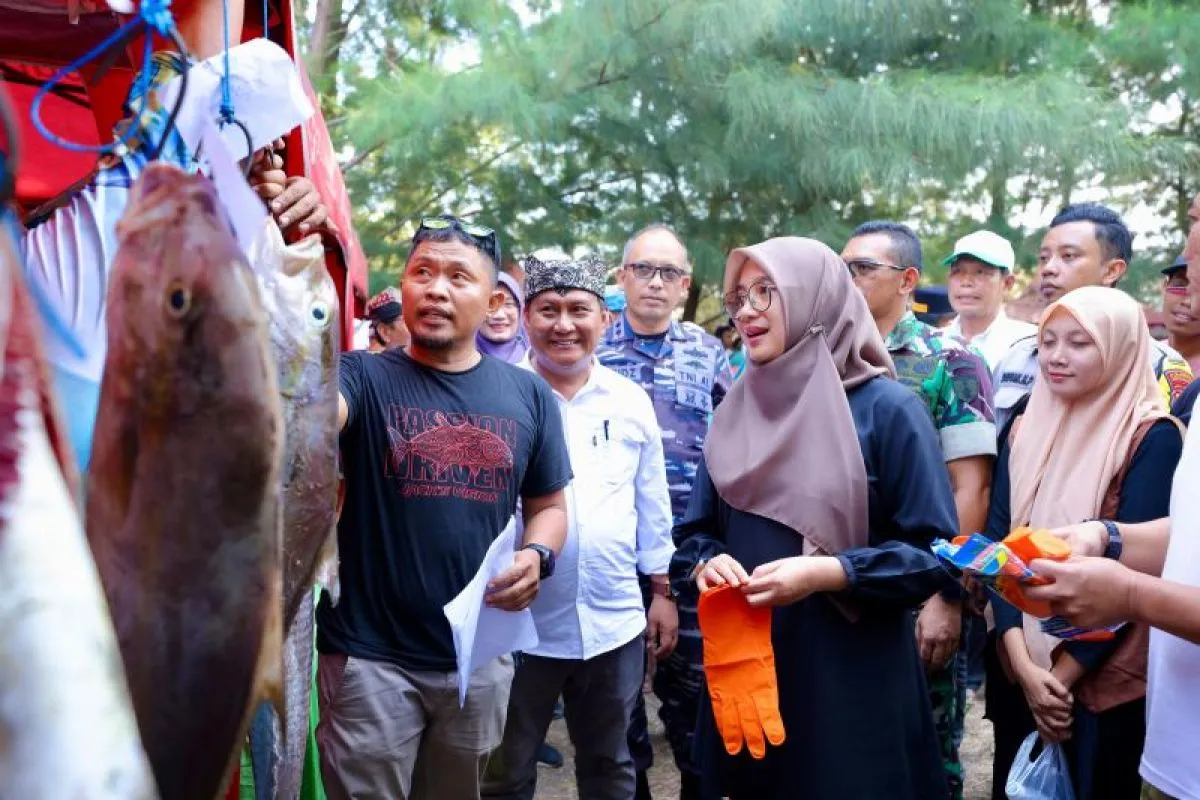 Banyuwangi Kenalkan Potensi Perikanan Lewat Kompetisi Memancing Banyuwangi Kenalkan Potensi Perikanan Lewat Kompetisi Memancing