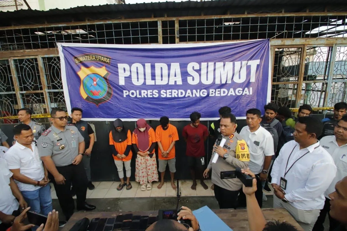 Polres Serdang Bedagai-Sumut Tangkap Agen Migran Ilegal Polres Serdang Bedagai-Sumut Tangkap Agen Migran Ilegal