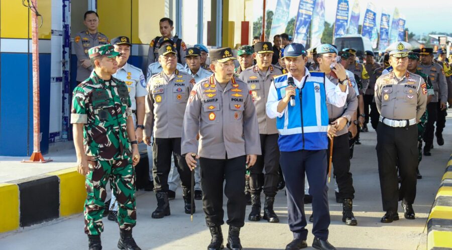 Kapolri Imbau Masyarakat Tak Memaksa Berkendaraan Jika Lelah Menyetir Kapolri Imbau Masyarakat Tak Memaksa Berkendaraan Jika Lelah Menyetir