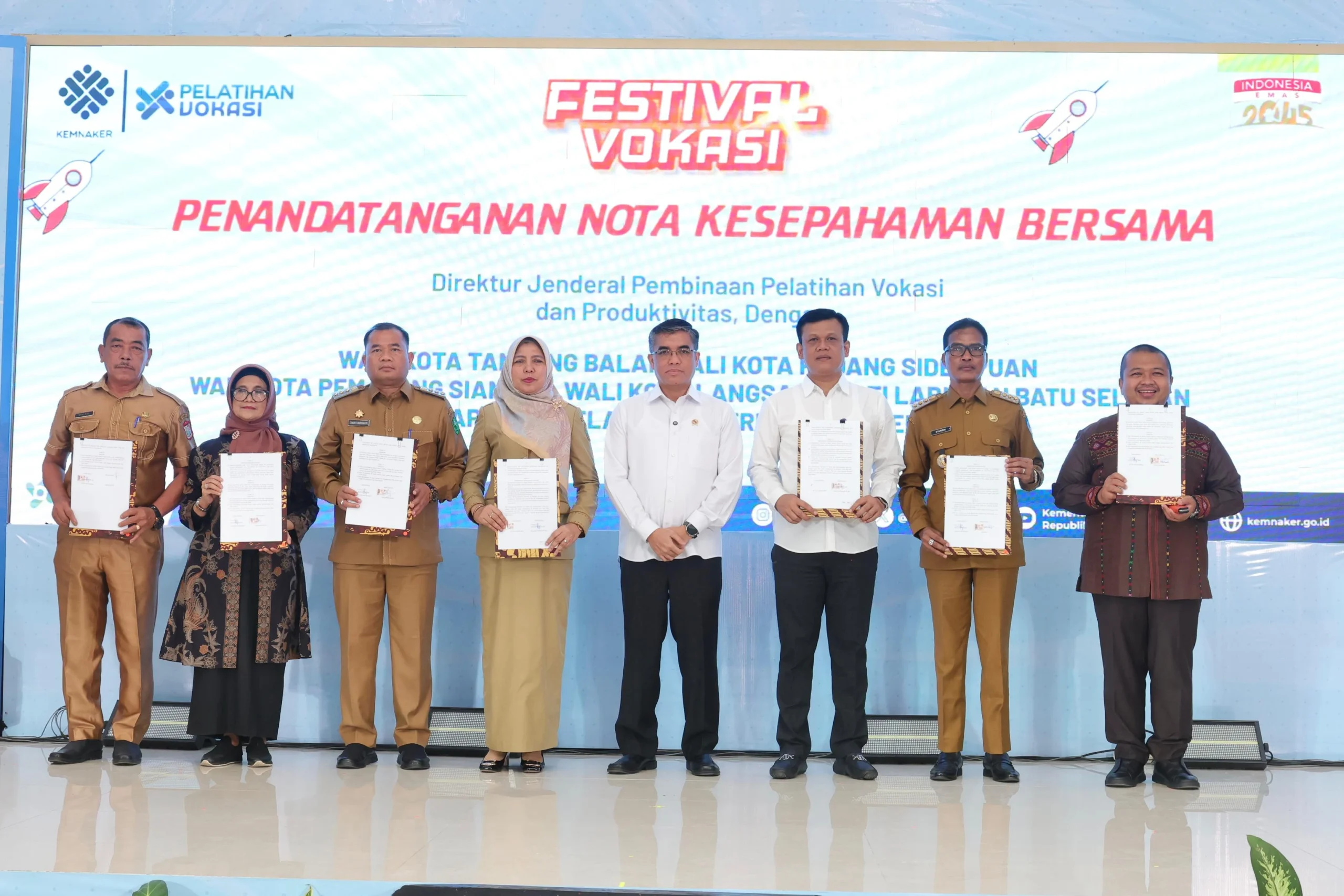 Menaker : Penguatan Kompetensi Melalui Balai Vokasi Hadapi Tantangan Kerja 2025 Menaker : Penguatan Kompetensi Melalui Balai Vokasi Hadapi Tantangan Kerja 2025