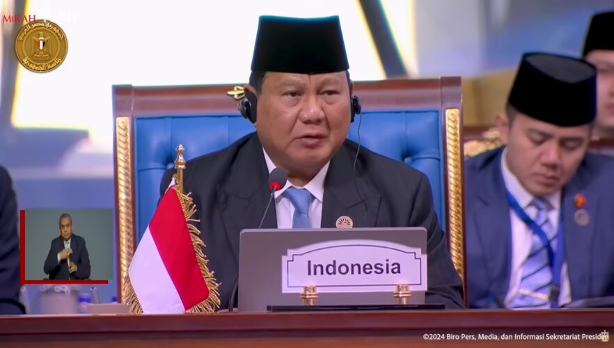 Prabowo Tegaskan Pentingnya Persatuan dan Kolaborasi Ekonomi dalam KTT D-8 Prabowo Tegaskan Pentingnya Persatuan dan Kolaborasi Ekonomi dalam KTT D-8