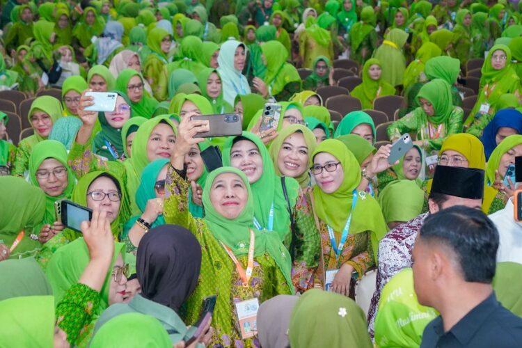 Kongres XVIII Muslimat NU Resmi Ditutup, Penyiapan1000 Dapur Sehat MBG Jadi Program Prioritas Kongres XVIII Muslimat NU Resmi Ditutup, Penyiapan1000 Dapur Sehat MBG Jadi Program Prioritas