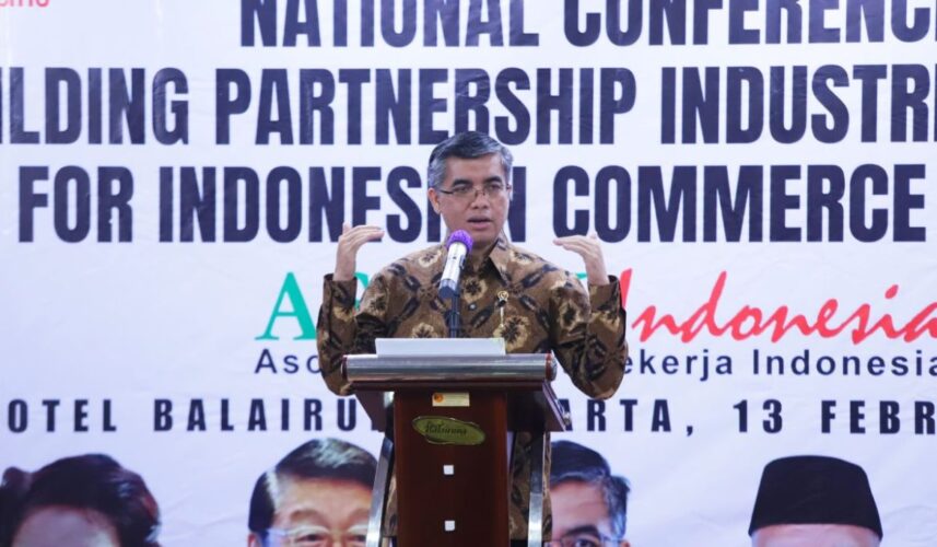 Menaker Terbitkan Peraturan Baru Terkait JKK, JKM dan JHT Menaker Terbitkan Peraturan Baru Terkait JKK, JKM dan JHT