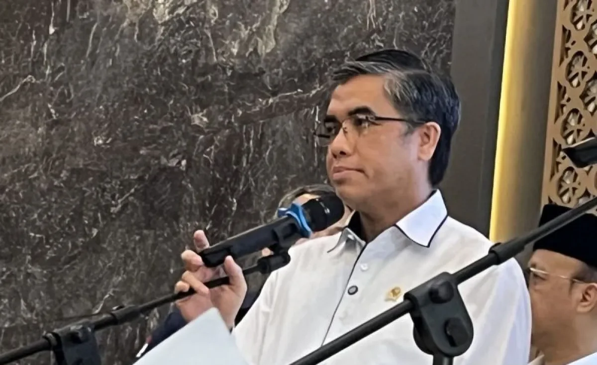 Menaker Terbitkan SE Pelaksanaan Pemberian THR 2025 Bagi Pekerja Menaker Terbitkan SE Pelaksanaan Pemberian THR 2025 Bagi Pekerja