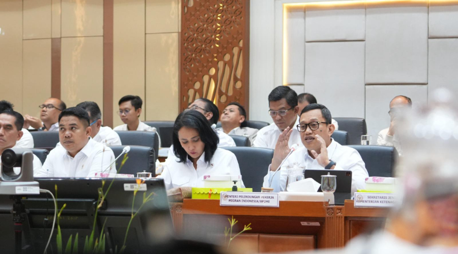 Komisi IX Dukung Rencana KP2MI Buka Moratorium dengan Arab Saudi Komisi IX Dukung Rencana KP2MI Buka Moratorium dengan Arab Saudi