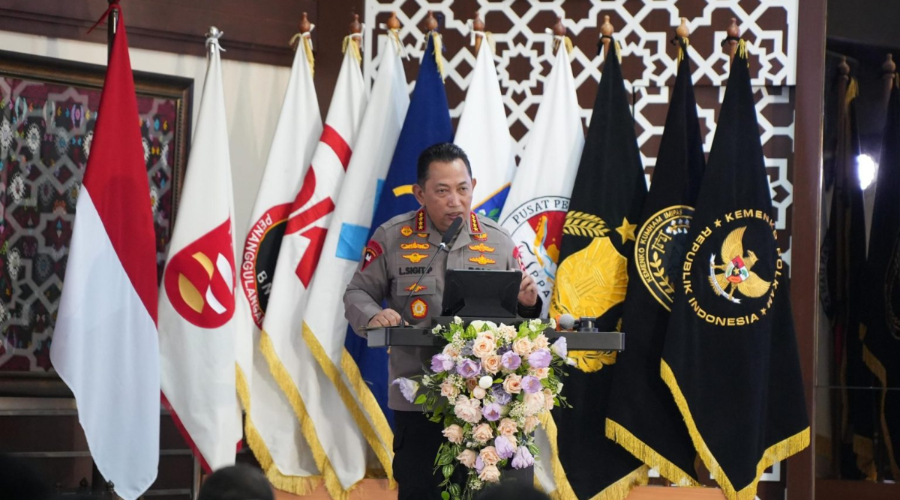 Kapolri Dorong Sinergi Tangani TPPU dan TPPT dari Kejahatan Siber Kapolri Dorong Sinergi Tangani TPPU dan TPPT dari Kejahatan Siber